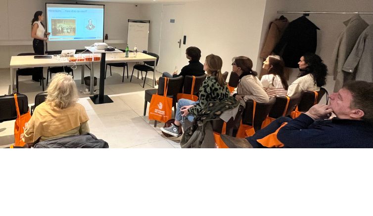 Soirée médicale entre chirurgiens de la main et généralistes